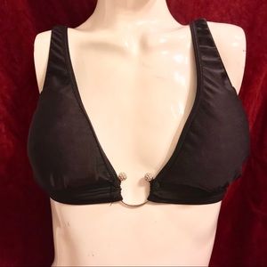 Women’s black traingle top.